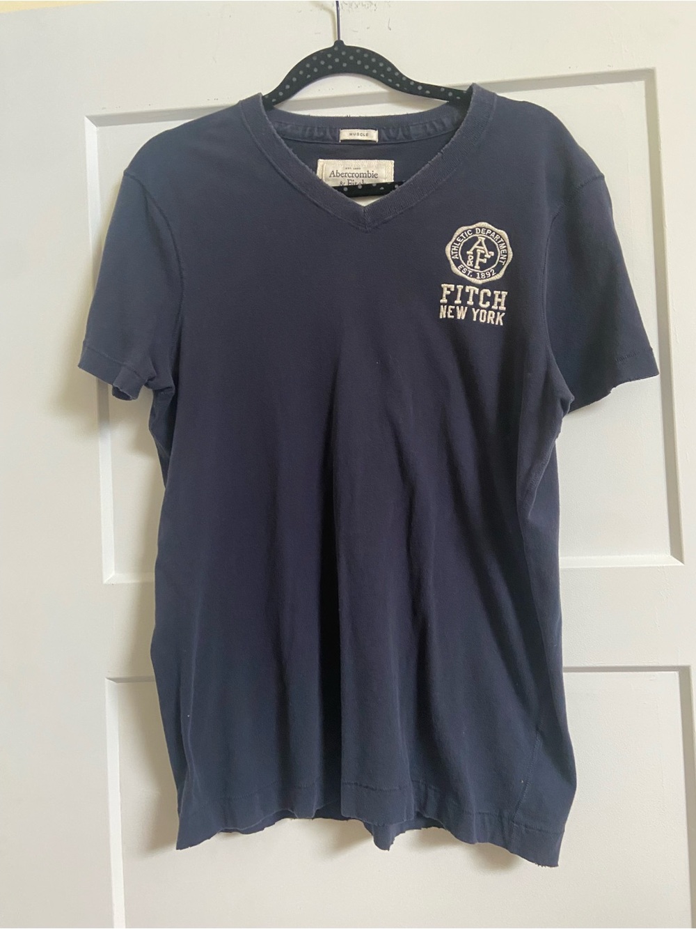 Abercrombie & Fitch Men's vintage Y2K V-Neck muscle fit